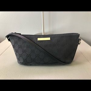 ❌Gucci signature monogram guccissima boat pochette